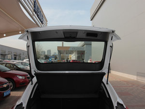 2013款掀背 1.6L 手动豪华版 空间座椅