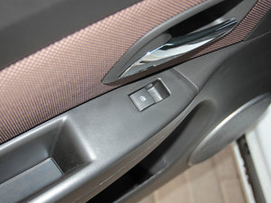 2013Ʊ 1.6L քӺA п؅^