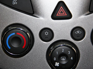 20141.4T (q)Ş׃ν п؅^(q)