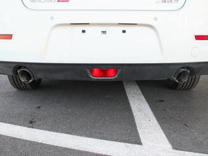 2014款1.6T 自动舒适版 排气管
