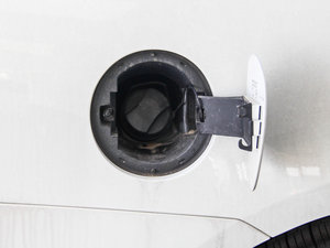 2014款1.6T 自动舒适版 油箱盖
