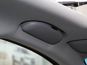 2014款1.6L 自动 SL百万纪念版 空间座椅