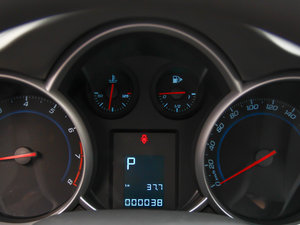 2014款1.6L 自动 SL百万纪念版 中控区