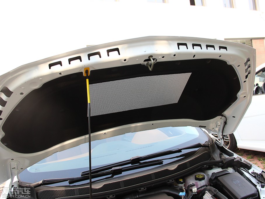 【2015款科鲁兹三厢1.4T DCG旗舰版_其它_3