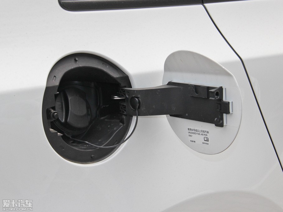 2015�����Ɲ���� ����� 1.5L �Ԅ�SE