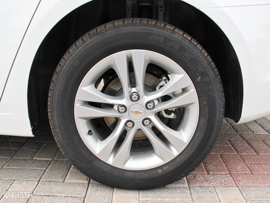 2015�����Ɲ���� ����� 1.5L �Ԅ�SE