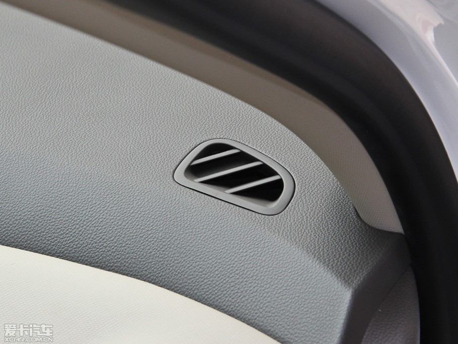 2015Ɲ (jng) 1.5L ԄSE