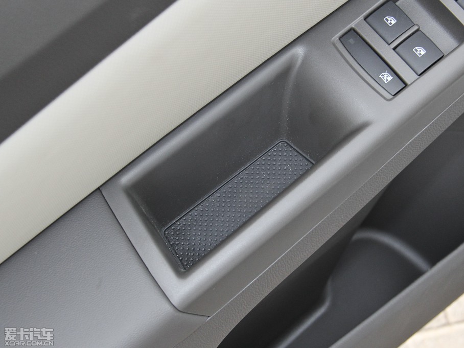 2015Ɲ (jng) 1.5L Ԅ(dng)SE