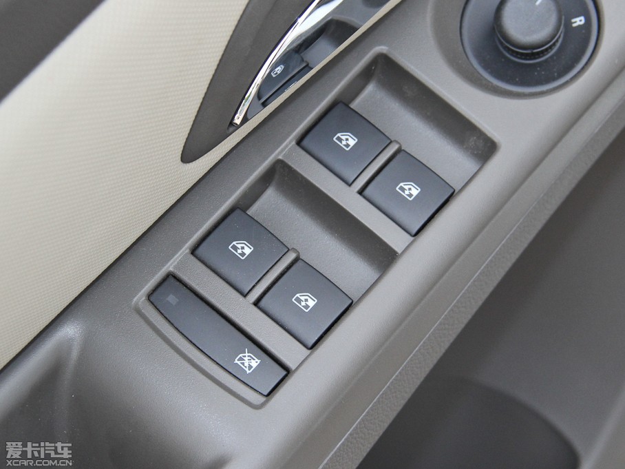 2015Ɲ (jng) 1.5L ԄSE