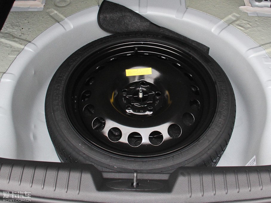 2015�����Ɲ���� ����� 1.5L �Ԅ�SE