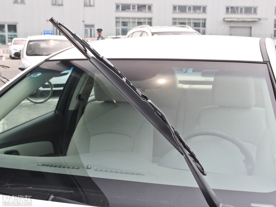 2015Ɲ (jng) 1.5L քSL