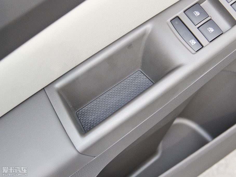 2015Ɲ (jng) 1.5L քSL