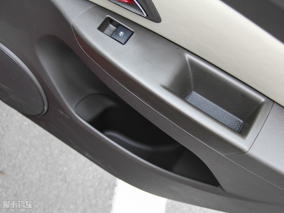 2015Ɲ (jng) 1.5L ԄSE