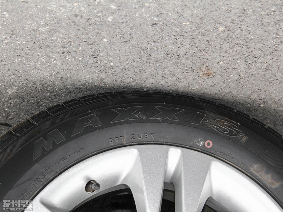 2015�����Ɲ���� ����� 1.5L �Ԅ�SE