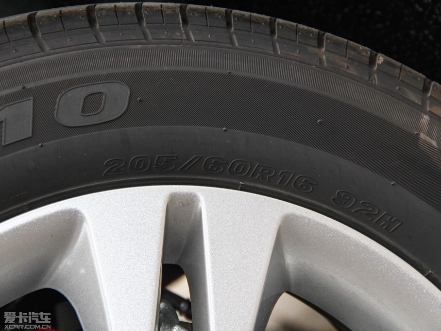 2015�����Ɲ���� ����� 1.5L �Ԅ�SE