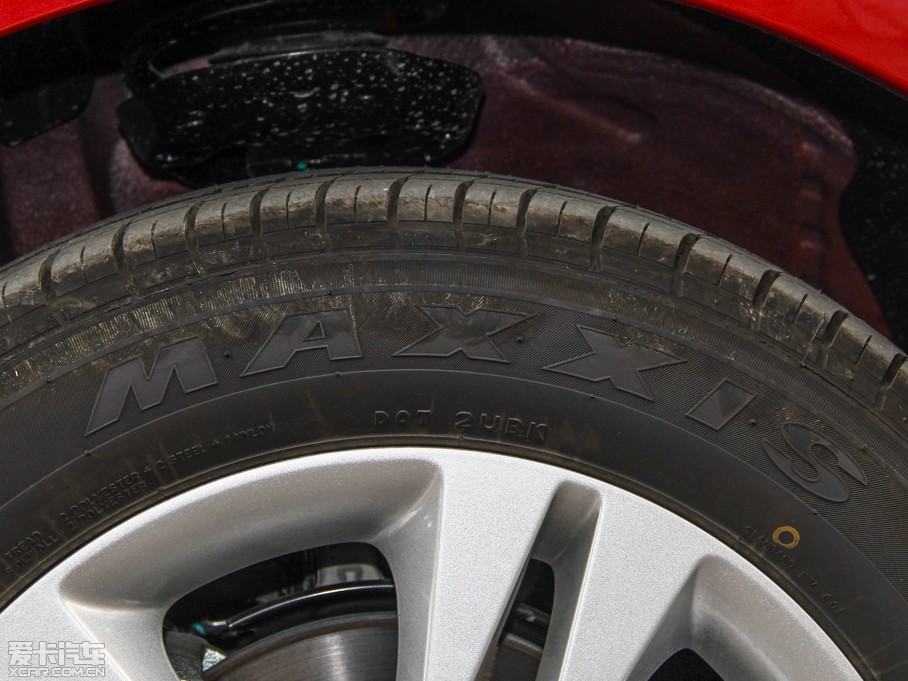 2015�����Ɲ���� ����� 1.5L �Ԅ�SE