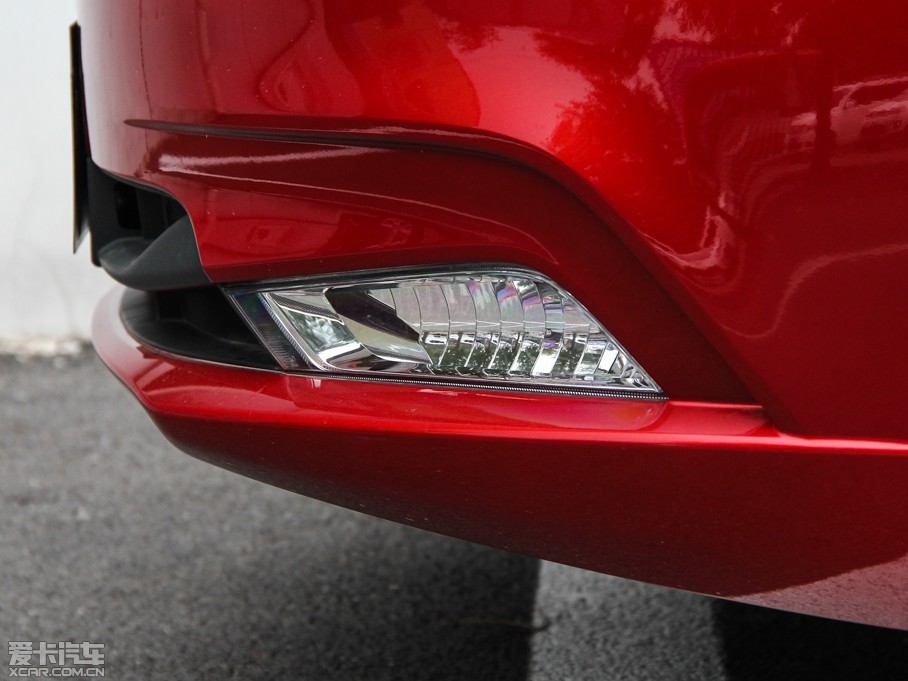 2015�����Ɲ���� ����� 1.5L �Ԅ�SE