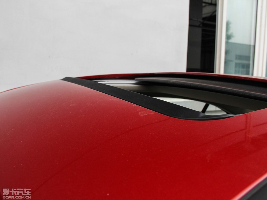 2015�����Ɲ���� ����� 1.5L �Ԅ�SE