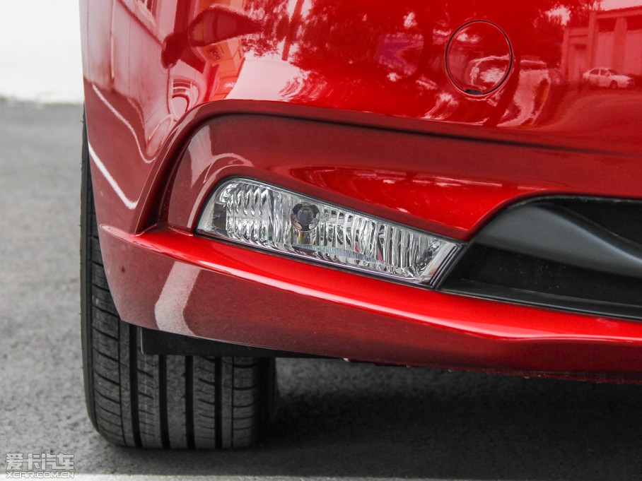 2015�����Ɲ���� ����� 1.5L �Ԅ�SE