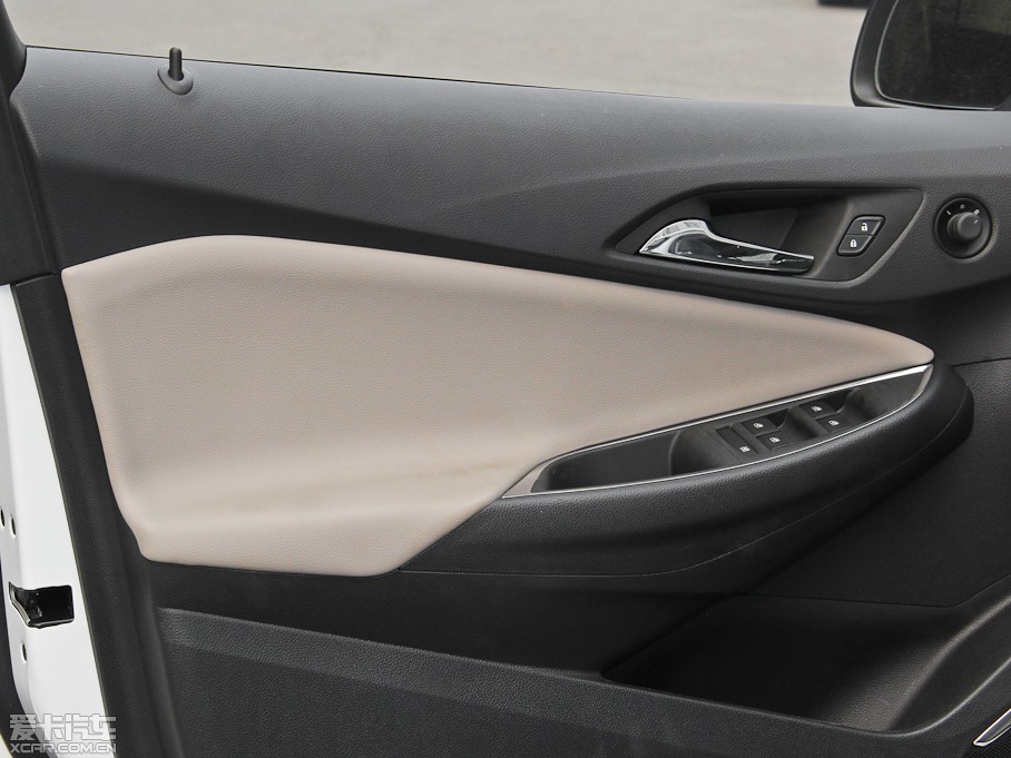 2015Ɲ 1.5L Ԅ(dng)Ӣ