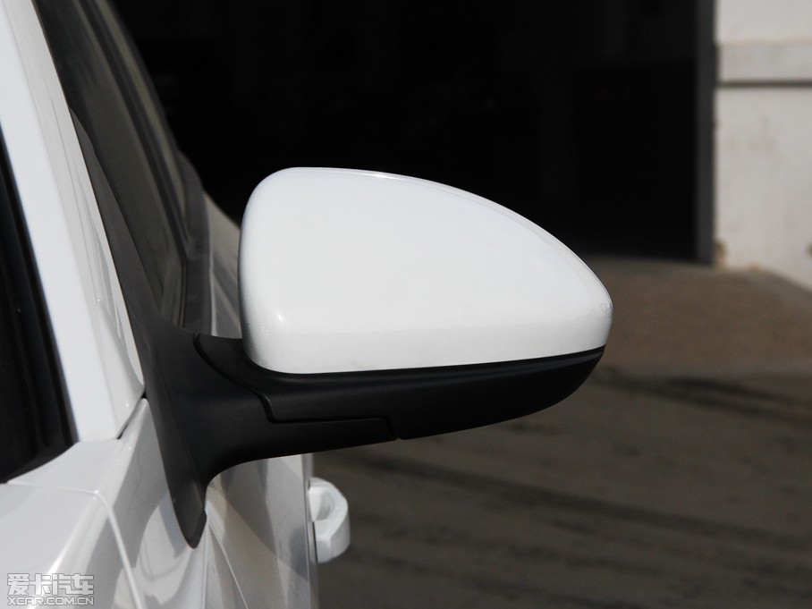 2015Ɲ (jng) 1.5L քSE