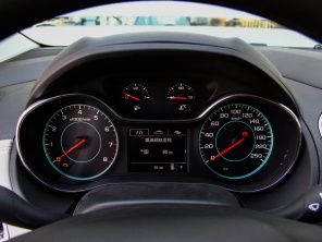 上海通用雪佛蘭2015款科魯茲三廂