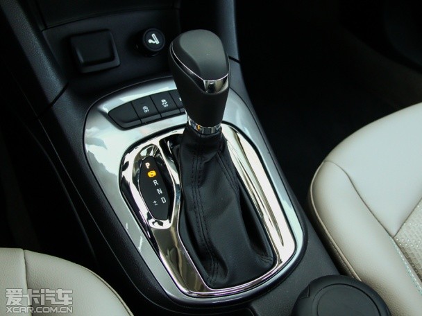 上海通用雪佛蘭2015款科魯茲三廂