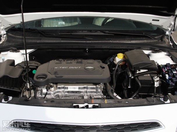 上海通用雪佛蘭2015款科魯茲三廂