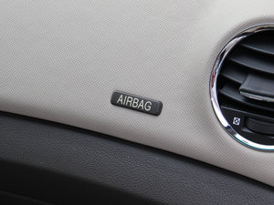 2015(jng) 1.5L Ԅ(dng)SE g