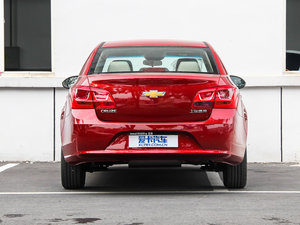 2015款经典版 1.5L 自动SE 整体外观