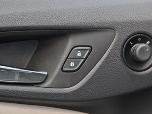 20151.5L Ԅ(dng)Ӣ п؅^(q)