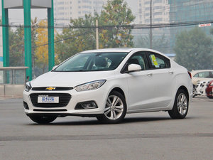 2015款1.5L 自动精英版 左前45度