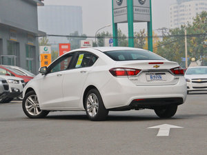 2015款1.5L 自动精英版 左后45度