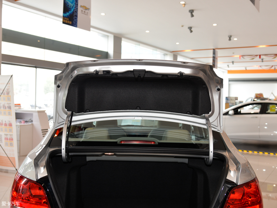 2015ِW ِW3 1.3L AMT