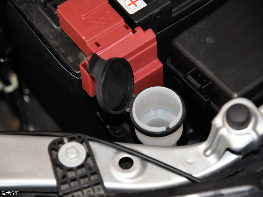 2015ِW ِW3 1.3L AMT