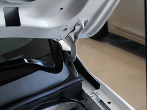 2015款赛欧3 1.3L 手动理想版 天窗 其它