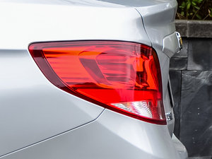 2015ِW3 1.5L AMTҸ 촰 ^