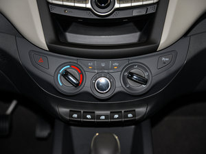 2015ِW3 1.3L AMT {{