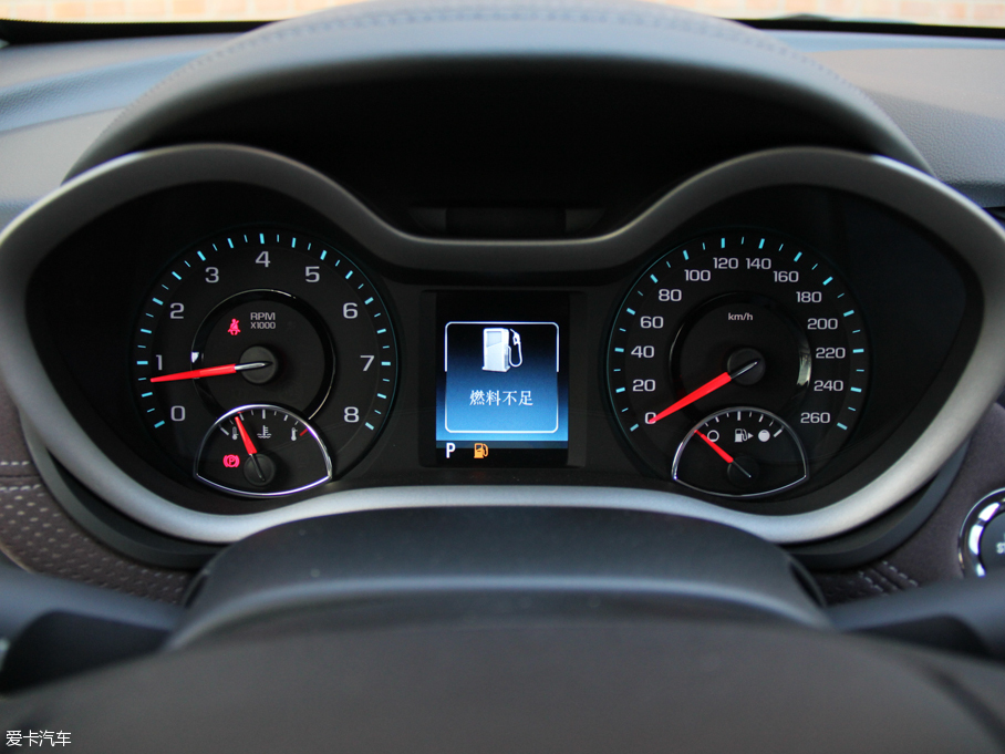 2016���~�J�� 1.6T �ԄӺ��A��