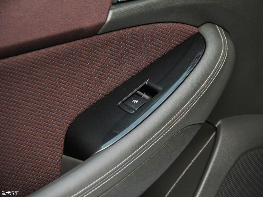 2016���~�J�� 2.4L �Ԅ���Ş��