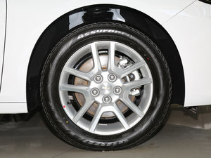 2016款1.6T 自动舒适版 轮圈