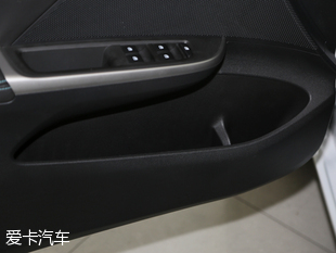 上汽通用雪佛蘭2016款樂風RV