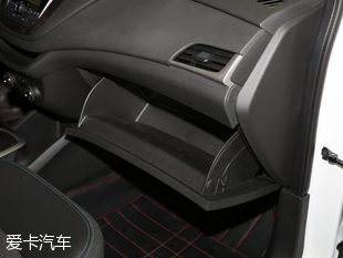 上汽通用雪佛蘭2016款樂風RV