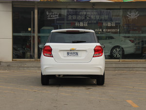 2016款1.5L 自动趣行版 正后	