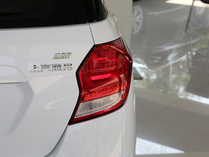 2016款1.5L 自动智行版 尾灯