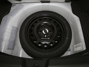 2016款1.5L 自动智行版 备胎