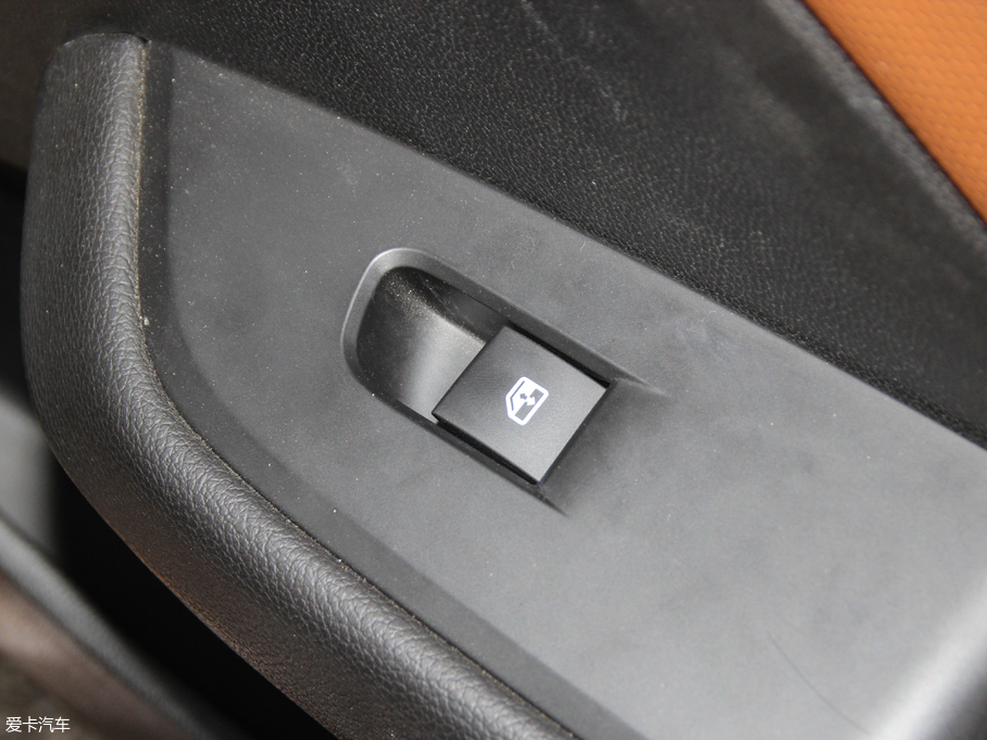 2018Ɲ 320 Ԅ(dng)а