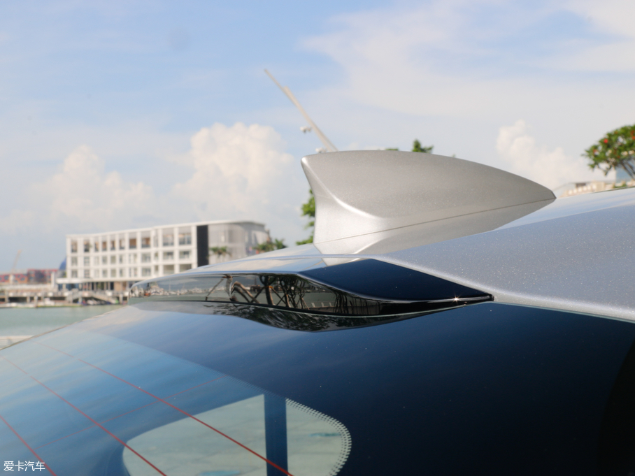 2018Ɲ Redline 330T pxIh