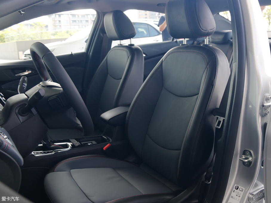 2018�����Ɲ���� Redline 330T �p�x���I(l��ng)�h��