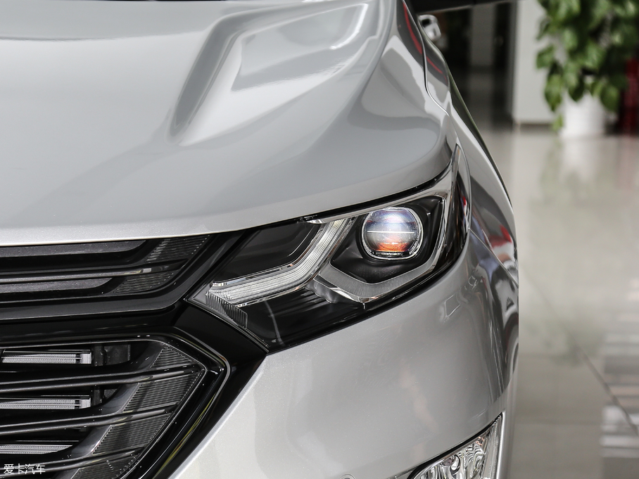 2018̽ Redline 550T 򌺴